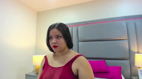 Nahia  online show from 11.08.25