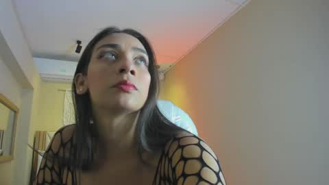 Nahimi online show from 04.18.26