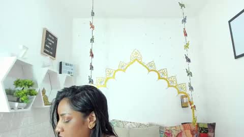 Snapshot of nahirr chatting on 09.28.25 Nahirr online show from 09.28.25