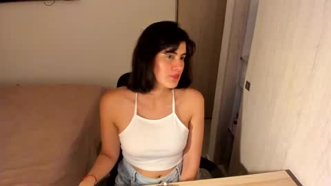 independent model online show from 06.06.26