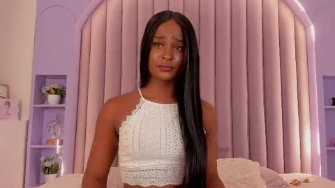 Snapshot of nahomicampbell_ chatting on 03.07.25 VICTORIA online show from 03.07.25