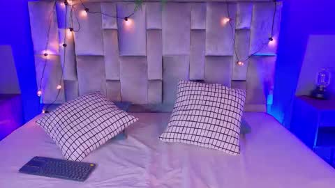 Snapshot of nahomicampbell_ chatting on 10.25.25 VICTORIA online show from 10.25.25