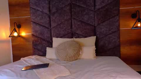 Snapshot of nahomicampbell_ chatting on 12.13.25 VICTORIA online show from 12.13.25