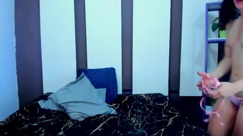 nahomy online show from 02.18.26