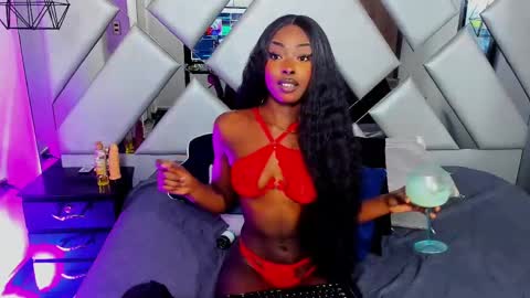 Snapshot of nahomii_hill chatting on 03.02.25 Nahomi online show from 03.02.25