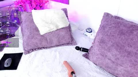 Nahomii online show from 02.12.26