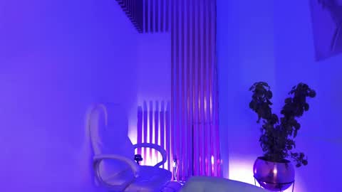 Nahomi online show from 03.09.25