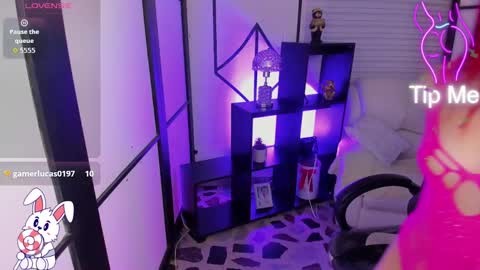 Nahomi online show from 09.13.25