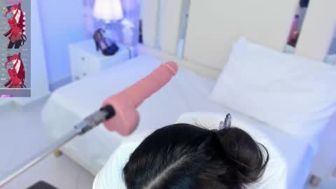 Nahomy Roberts online show from 02.07.26