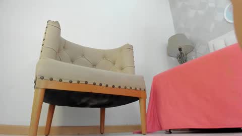 naia_cox online show from 11.22.25