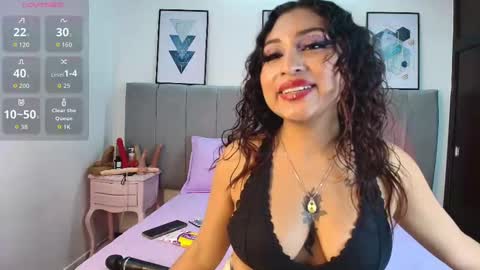 Naia online show from 09.12.25