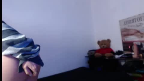 naiakit18 online show from 02.21.25