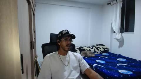 Snapshot of naitsihrc chatting on 11.26.25 Nait online show from 11.26.25