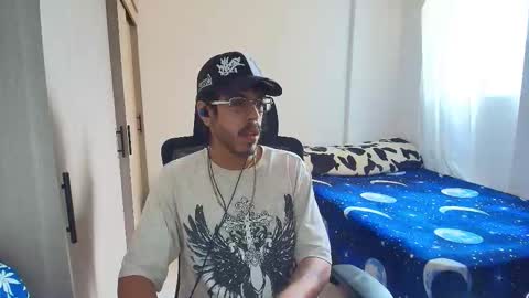 Snapshot of naitsihrc chatting on 11.28.25 Nait online show from 11.28.25