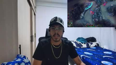 Snapshot of naitsihrc chatting on 11.30.25 Nait online show from 11.30.25