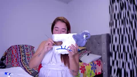 Natalia Flores online show from 02.02.26