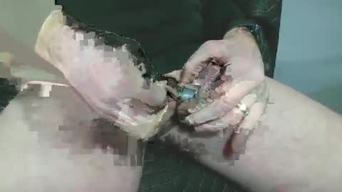 Snapshot of nakedbeachcouple chatting on 01.19.25 nakedbeachcouple online show from 01.19.25