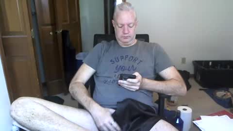 Snapshot of nakedilmale chatting on 06.22.26 Tip 100 for my full real name online show from 06.22.26