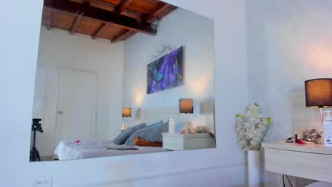 nalamittens online show from 02.08.25