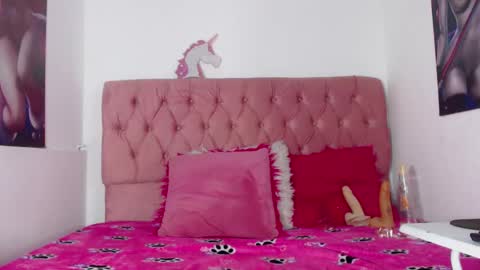 NALAROY online show from 10.08.25