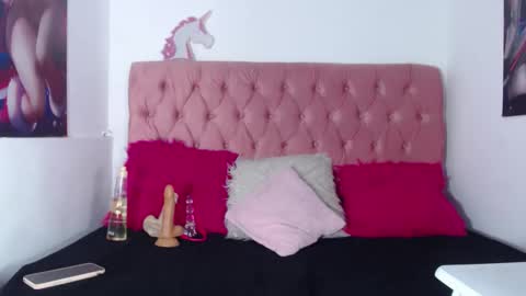 NALAROY online show from 10.25.25