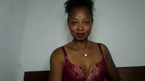 nalinah86 online show from 02.24.26