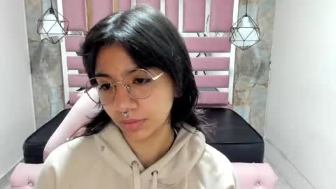 nami_usagi online show from 01.06.25