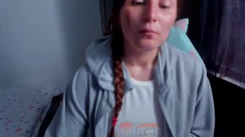 Snapshot of namibecker chatting on 01.09.25 Nami online show from 01.09.25