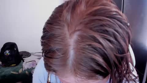 Snapshot of namibecker chatting on 02.04.25 Nami online show from 02.04.25