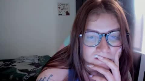 Snapshot of namibecker chatting on 02.04.25 Nami online show from 02.04.25