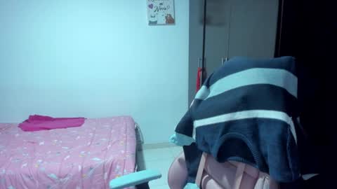 Snapshot of namibecker chatting on 02.15.25 Nami online show from 02.15.25