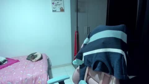 Snapshot of namibecker chatting on 02.15.25 Nami online show from 02.15.25