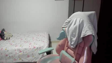 Snapshot of namibecker chatting on 02.17.25 Nami online show from 02.17.25