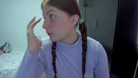 Snapshot of namibecker chatting on 02.22.25 Nami online show from 02.22.25