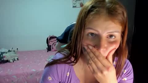 Snapshot of namibecker chatting on 03.08.25 Nami online show from 03.08.25