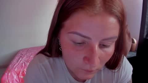 Snapshot of namibecker chatting on 09.19.25 Nami online show from 09.19.25