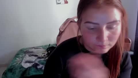 Snapshot of namibecker chatting on 09.20.25 Nami online show from 09.20.25