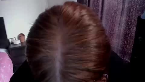 Snapshot of namibecker chatting on 10.17.25 Nami online show from 10.17.25