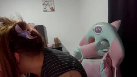 Snapshot of namibecker chatting on 11.03.25 Nami online show from 11.03.25