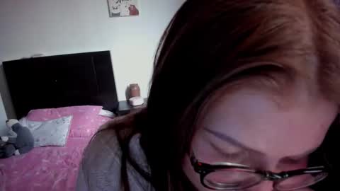 Snapshot of namibecker chatting on 11.15.25 Nami online show from 11.15.25