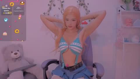 Snapshot of namibergman_ chatting on 11.02.25 N A M I - OF namibergmant online show from 11.02.25