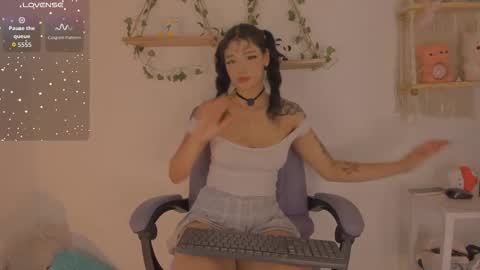 Snapshot of namibergman_ chatting on 11.29.25 N A M I - OF namibergmant online show from 11.29.25