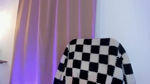 namiko_park online show from 12.23.24