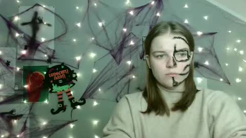 Nana online show from 10.27.25