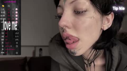 Nana online show from 12.18.24