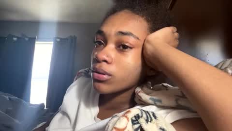 Snapshot of nanaonn chatting on 10.21.25 nanaonn online show from 10.21.25