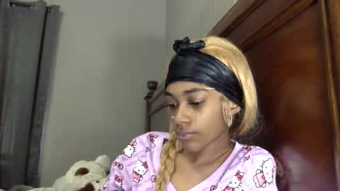 Snapshot of nanaonn chatting on 02.18.26 nanaonn online show from 02.18.26