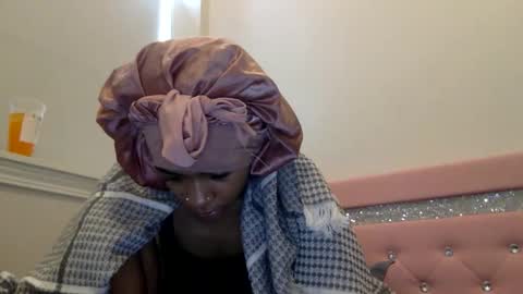 Snapshot of nanaonn chatting on 02.25.26 nanaonn online show from 02.25.26