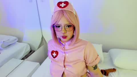 NanaOsaky online show from 03.10.25