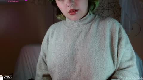 Snapshot of nanaxnana chatting on 01.04.25 Alma Maria online show from 01.04.25